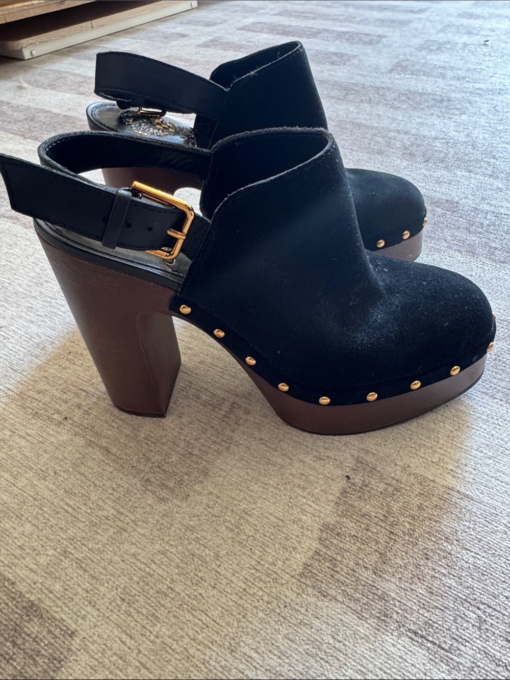 New Vince Camuto Ithernda Clog - Picture 4 of 4